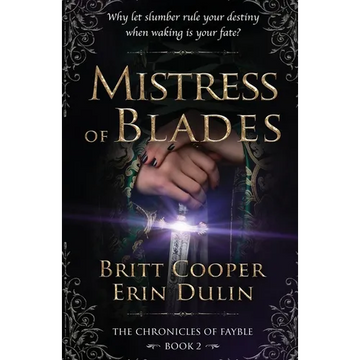 Mistress of Blades - Paperback