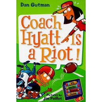 My Weird School Daze #4: Coach Hyatt Is a Riot! - Paperback