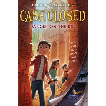 Case Closed #4: Danger on the Dig - Paperback