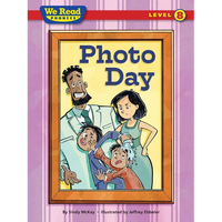 Photo Day - Paperback