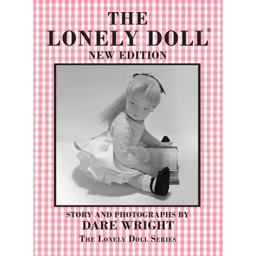 The Lonely Doll: The Lonely Doll Series - Hardcover