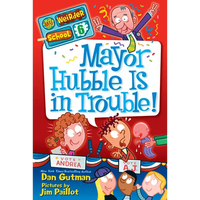 Mayor Hubble Is in Trouble! - Paperback