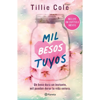 Mil Besos Tuyos (Incluye Capítulo Inédito) / A Thousand Boy Kisses (with an Unpublished Chapter) - Paperback